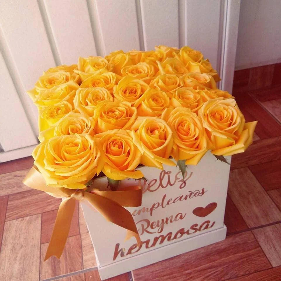 Box 25 Rosas “Para la Más Bonita”