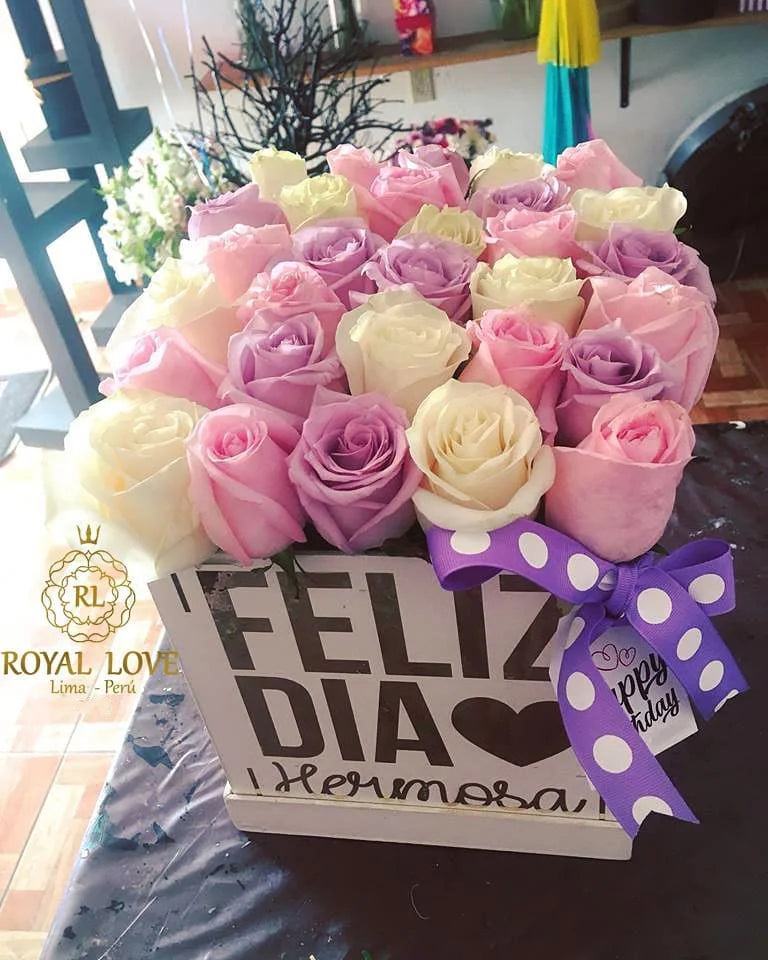 Box 25 Rosas “Para la Más Bonita”