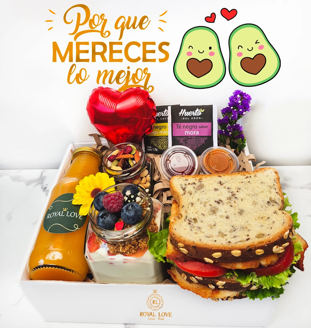 Desayuno fit sorpresa de amor personalizado con caja de regalo para aniversario o cumpleaños en Lima – Royal Love