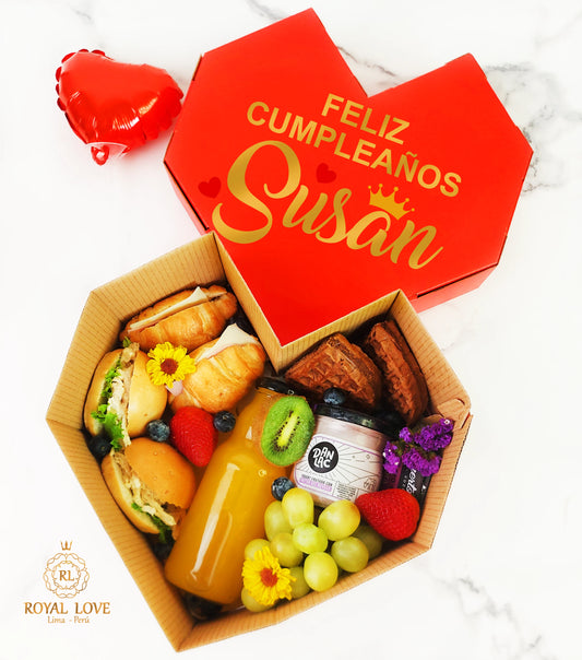 Desayuno sorpresa de amor personalizado con caja de regalo para aniversario o cumpleaños en Lima – Royal Love