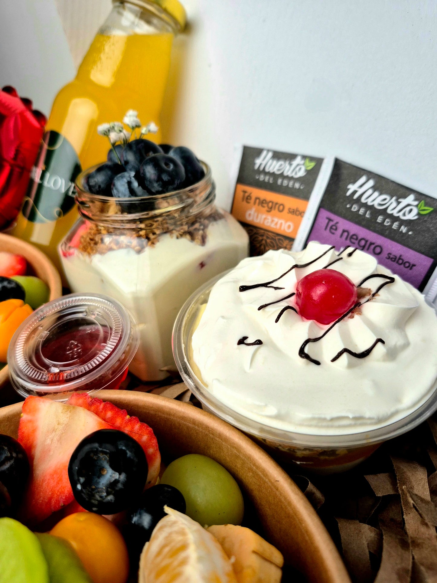 Postre tres leches incluido en el desayuno de cumpleaños Buenos Días con delivery en Lima