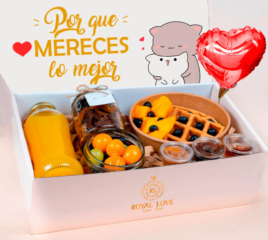 Desayuno Sorpresa Magic Love con waffles, frutas frescas, jugo y detalles especiales para regalar en Lima.