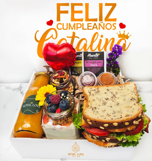 Desayuno de cumpleaños Amor Fit en caja de regalo sorpresa con delivery en Lima
