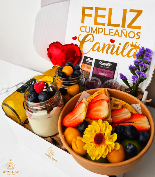 Desayuno fit sorpresa de amor personalizado con caja de regalo para cumpleaños o aniversario en Lima – Royal Love